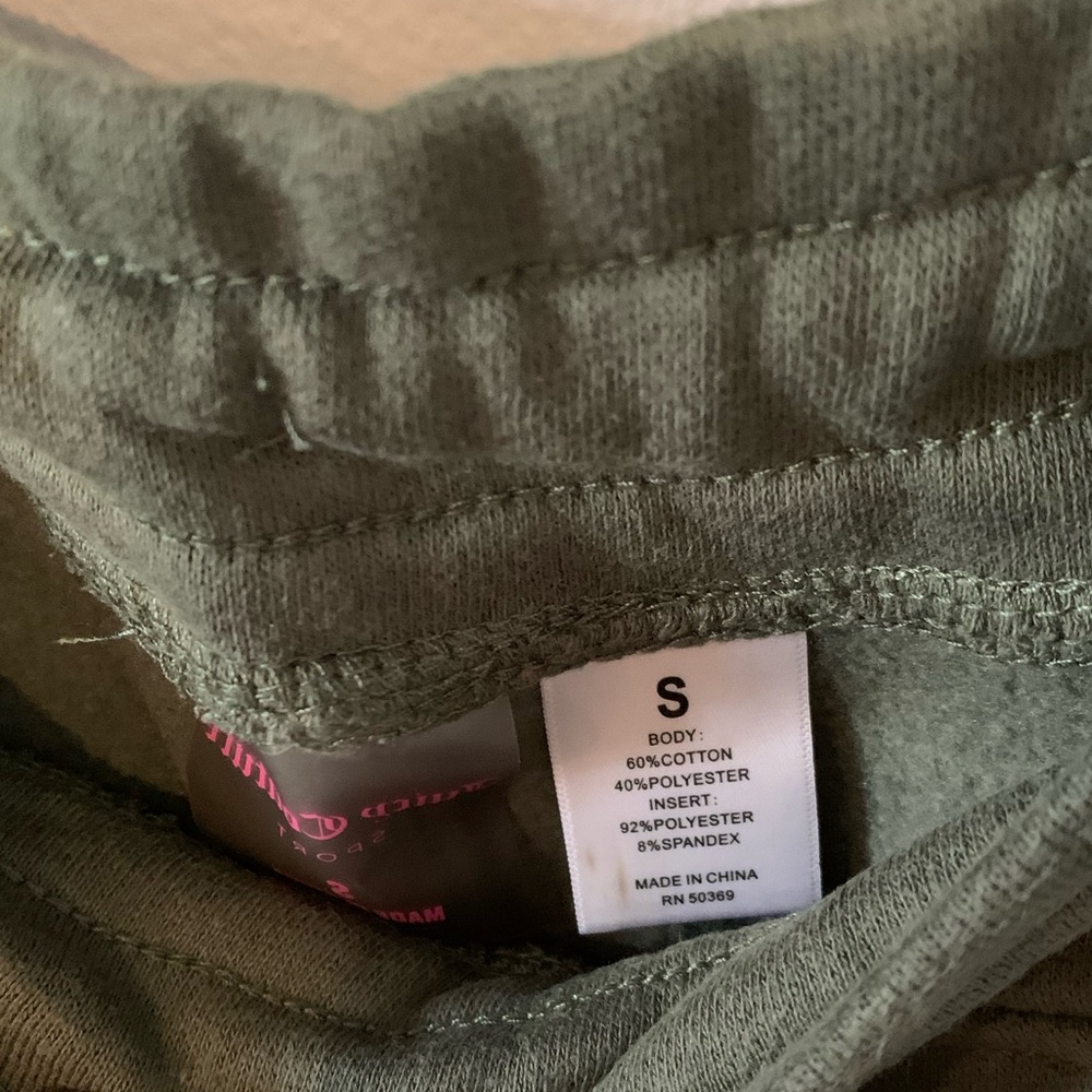 Green Juicy Couture Sweats Size S